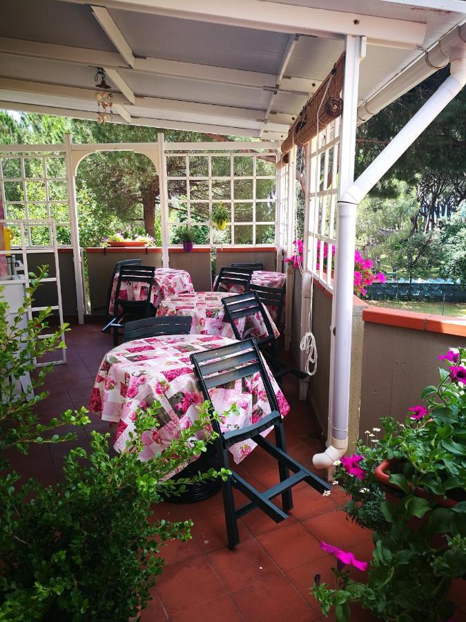 Casa Margherita Affittacamere B&B Фоллоника Экстерьер фото