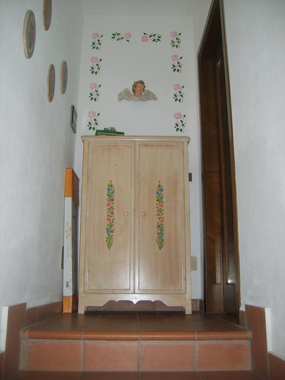 Casa Margherita Affittacamere B&B Фоллоника Экстерьер фото
