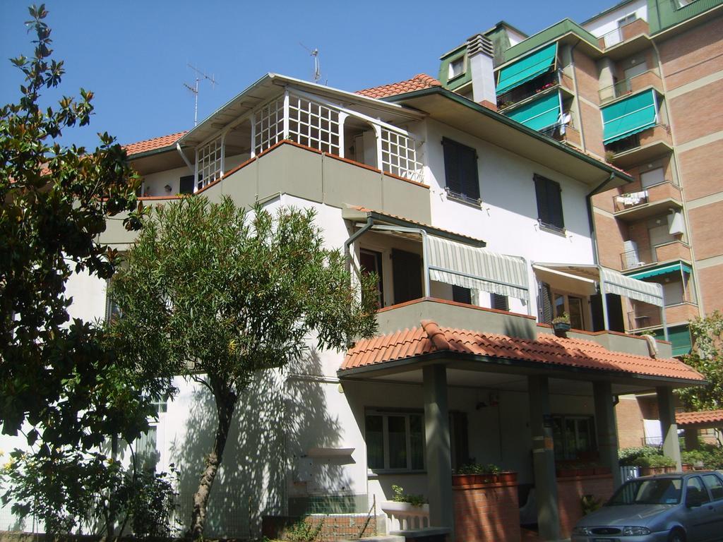 Casa Margherita Affittacamere B&B Фоллоника Экстерьер фото